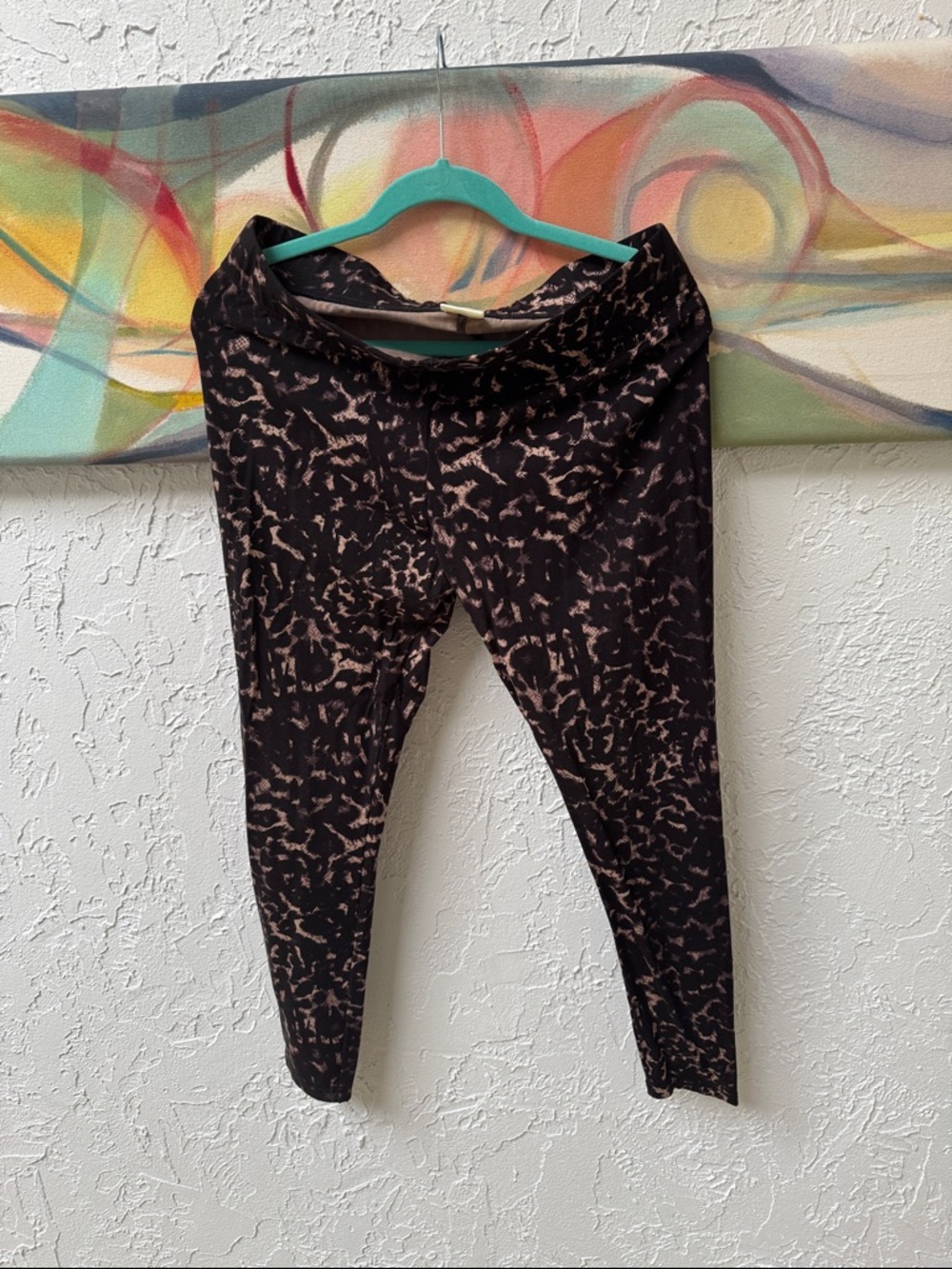 Soma Black and Tan Marble-Print Leggings